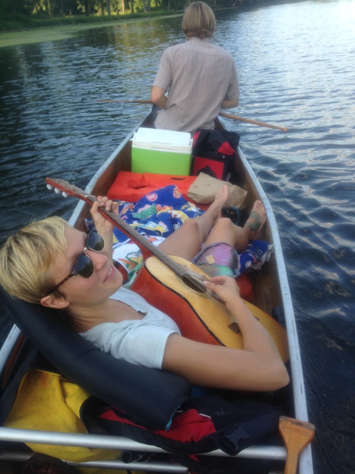 You are currently viewing The Making of a Party Canoe