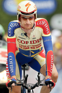 Read more about the article Hilarious Story about a Non-Doping Tour de France (Oh, that Onion…)