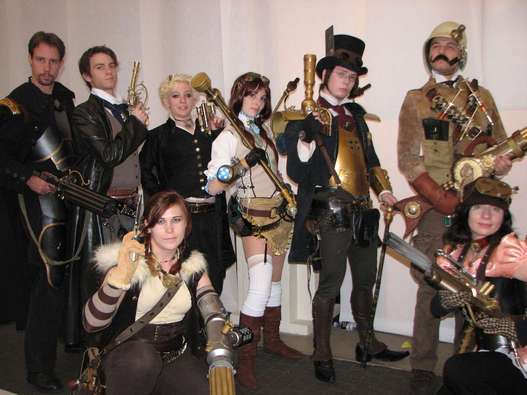 Read more about the article Steampunk: Baroque Fashion…and Outdoor Sport