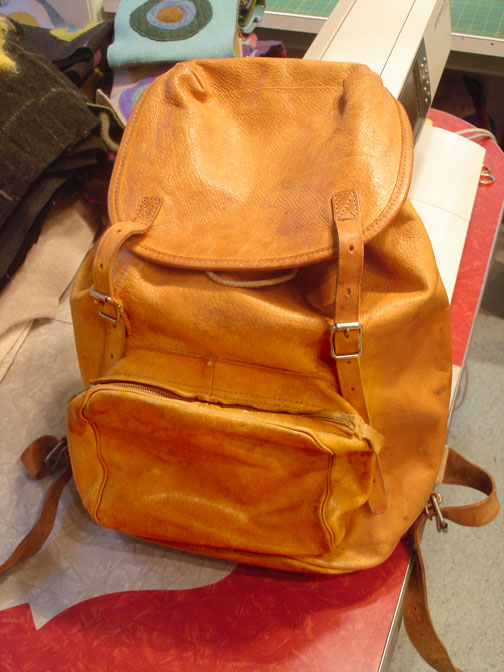 allleather-daypack-sold-930