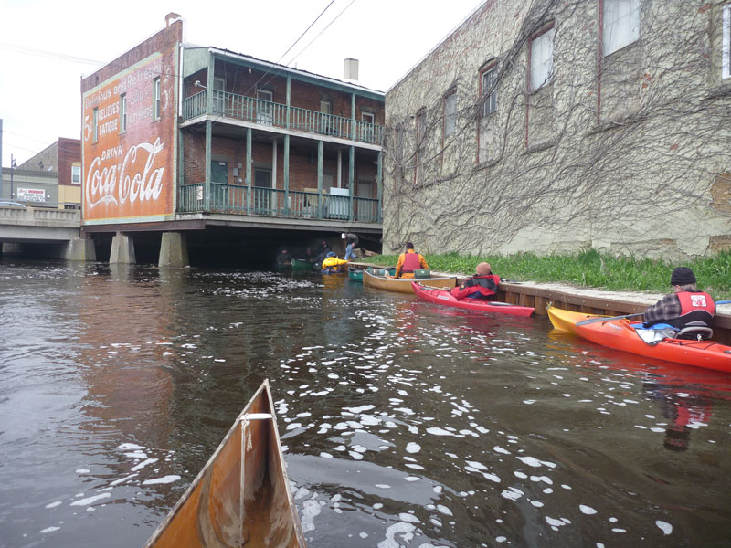 You are currently viewing An Outing with a Canoe Gang