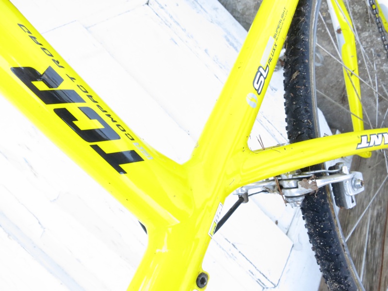 You are currently viewing Project Reports: Roadbike works for CX! …Tufo repair success!