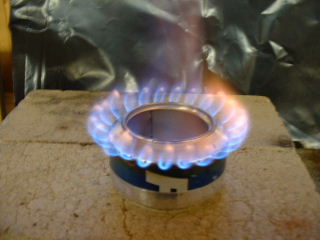 You are currently viewing Beer-can Stove: looks neat!