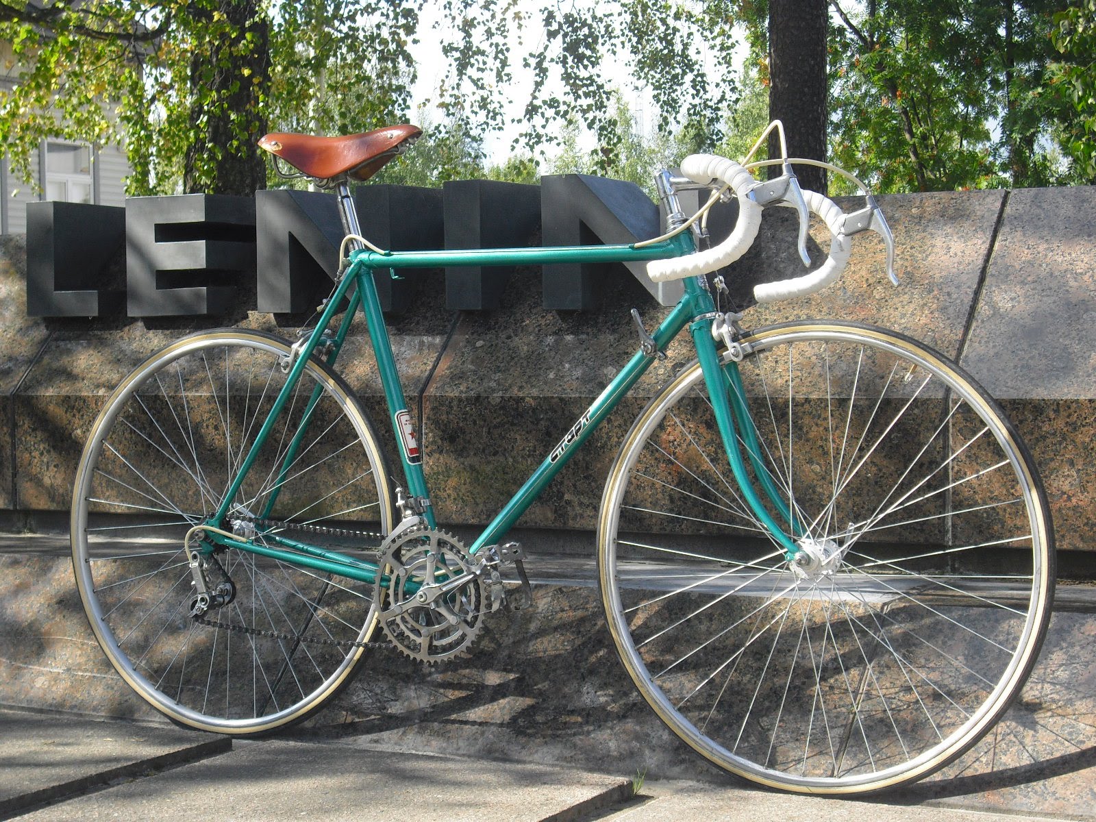 Read more about the article I Took a Soviet Bike to a Bike Shop…