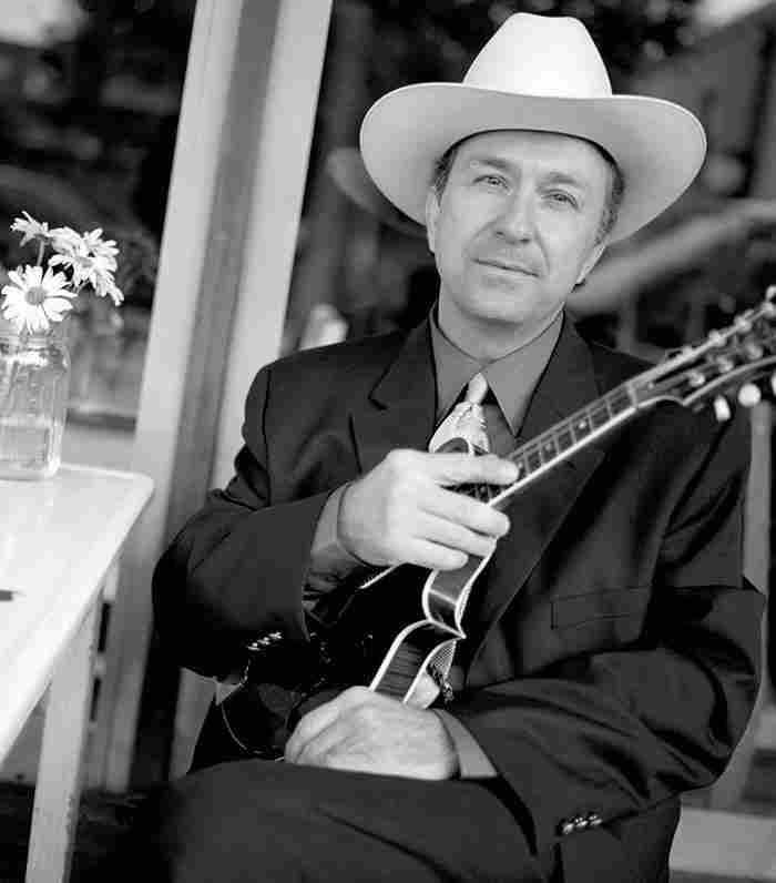 Read more about the article Dave Davis: Soulful, bluesy bluegrass