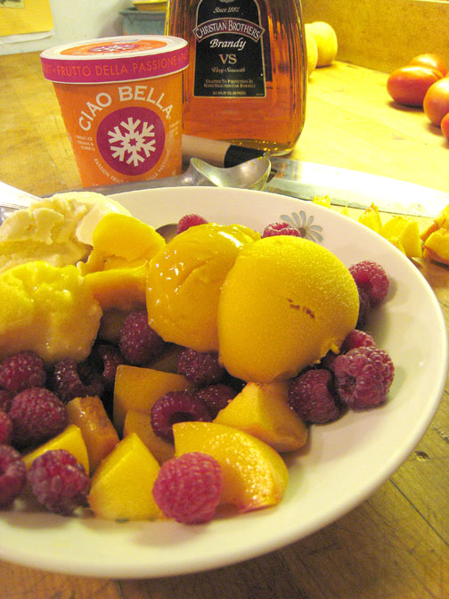 Read more about the article Raspberries & Peaches: Oh Yeah!