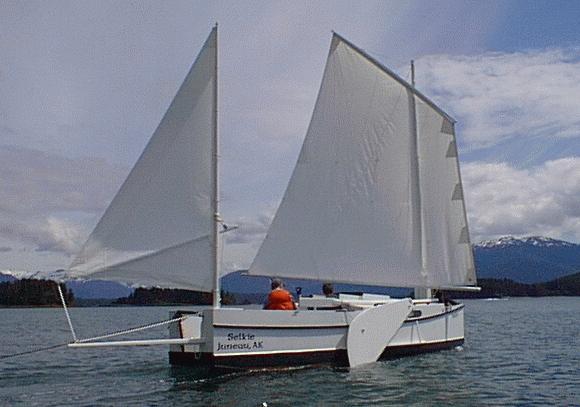 You are currently viewing Bolger’s “Martha Jane”: quirky yet fast beach cruiser