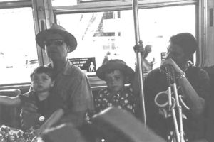 Read more about the article San Francisco–Bussin, eatin ‘n’ drinkin, all day long, in the blazing sun
